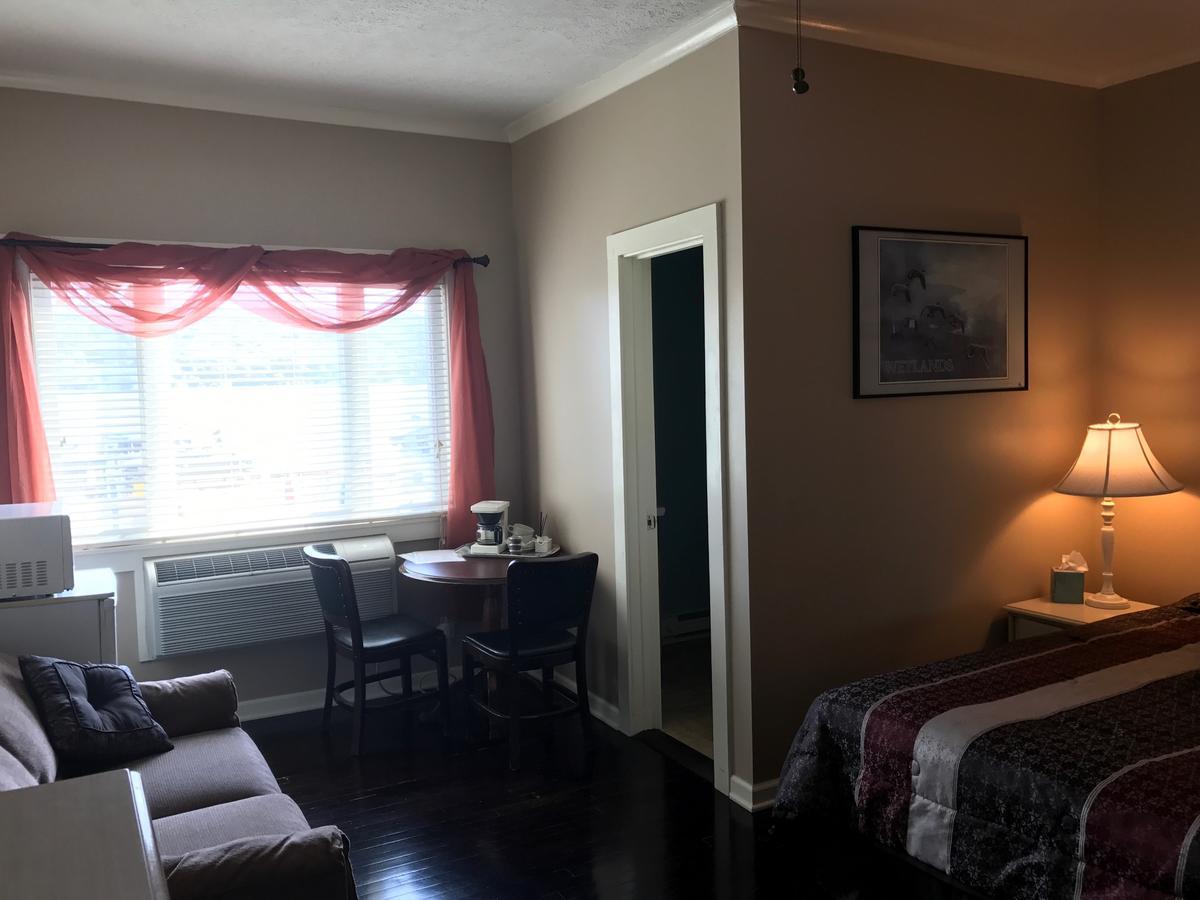 Beachcomber Inn Conesus Extérieur photo
